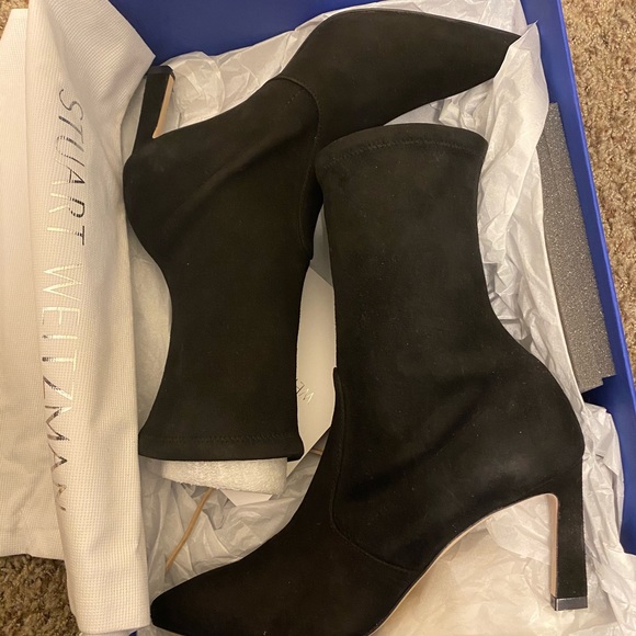 stuart weitzman zepher suede bootie